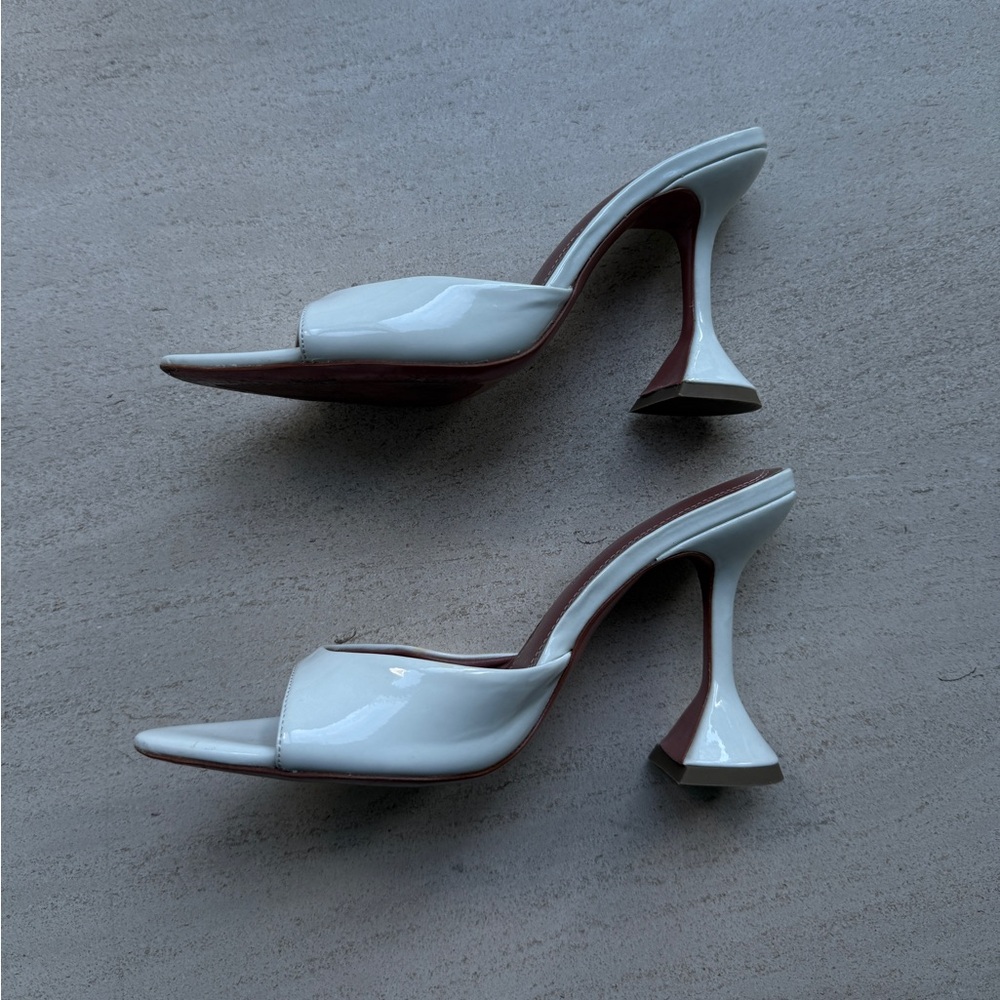 Amina Muaddi White Pointed Heel Patent Leather Mules Sandal Block Heels Wedding - Picture 7 of 12